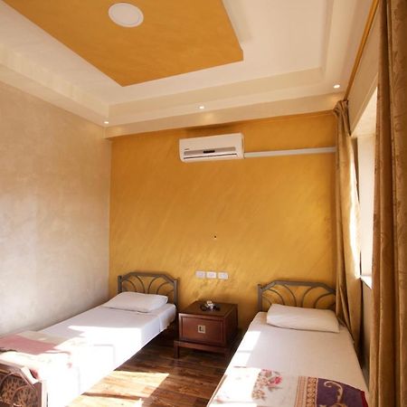 Erasmus Student House By Sunrise Hostel Amman Exterior foto